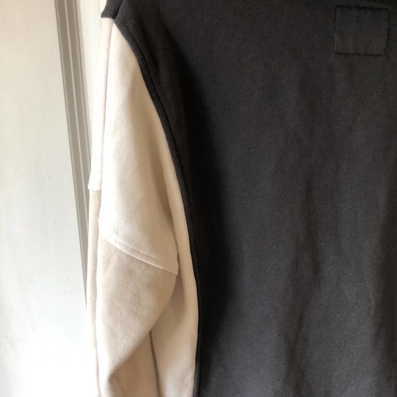 Abercrombie & Fitch Soft A&F Collection Color Block Hoodie size XS Gray Cream - Picture 10 of 13